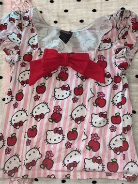 HotTopic Hello Kitty Shirt With Bow Detail